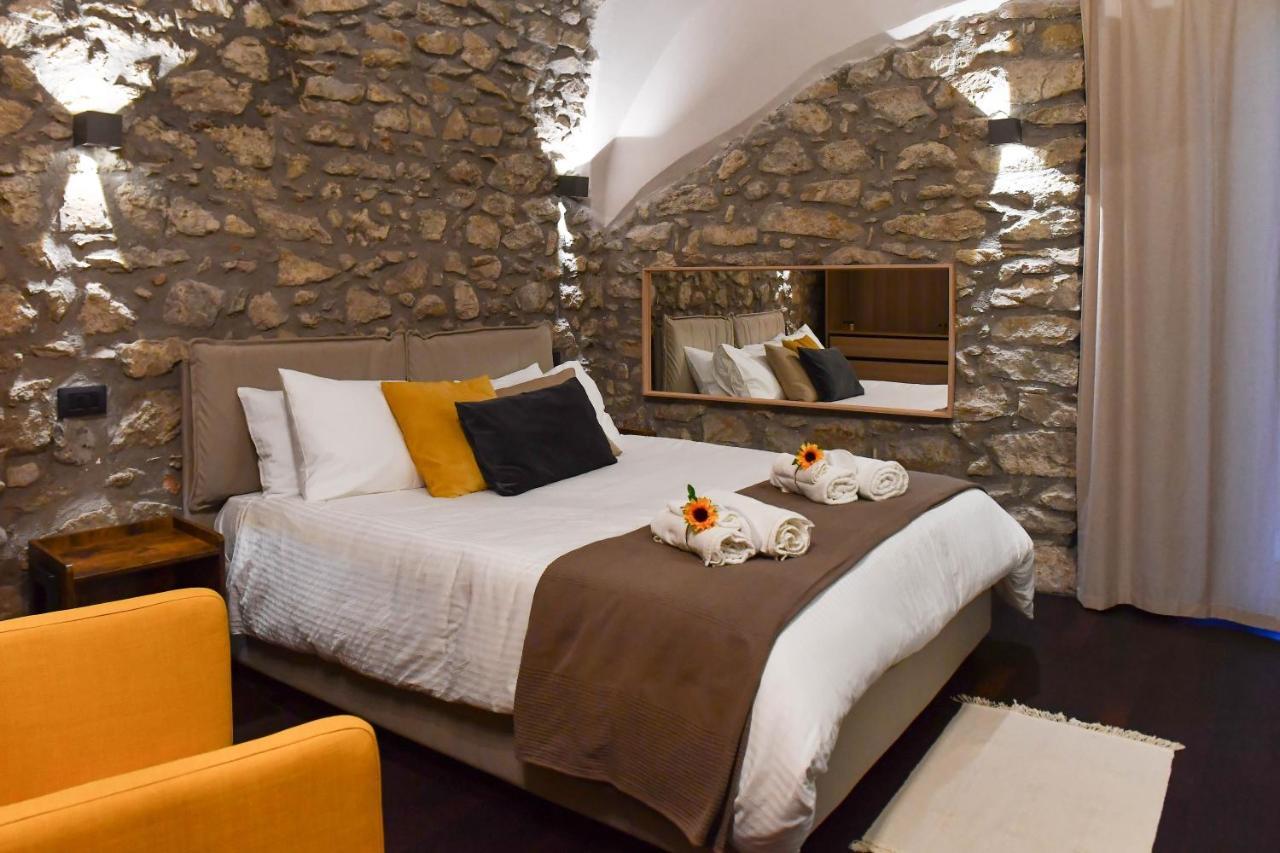 Vicolo72 Hotel Calitri ภายนอก รูปภาพ