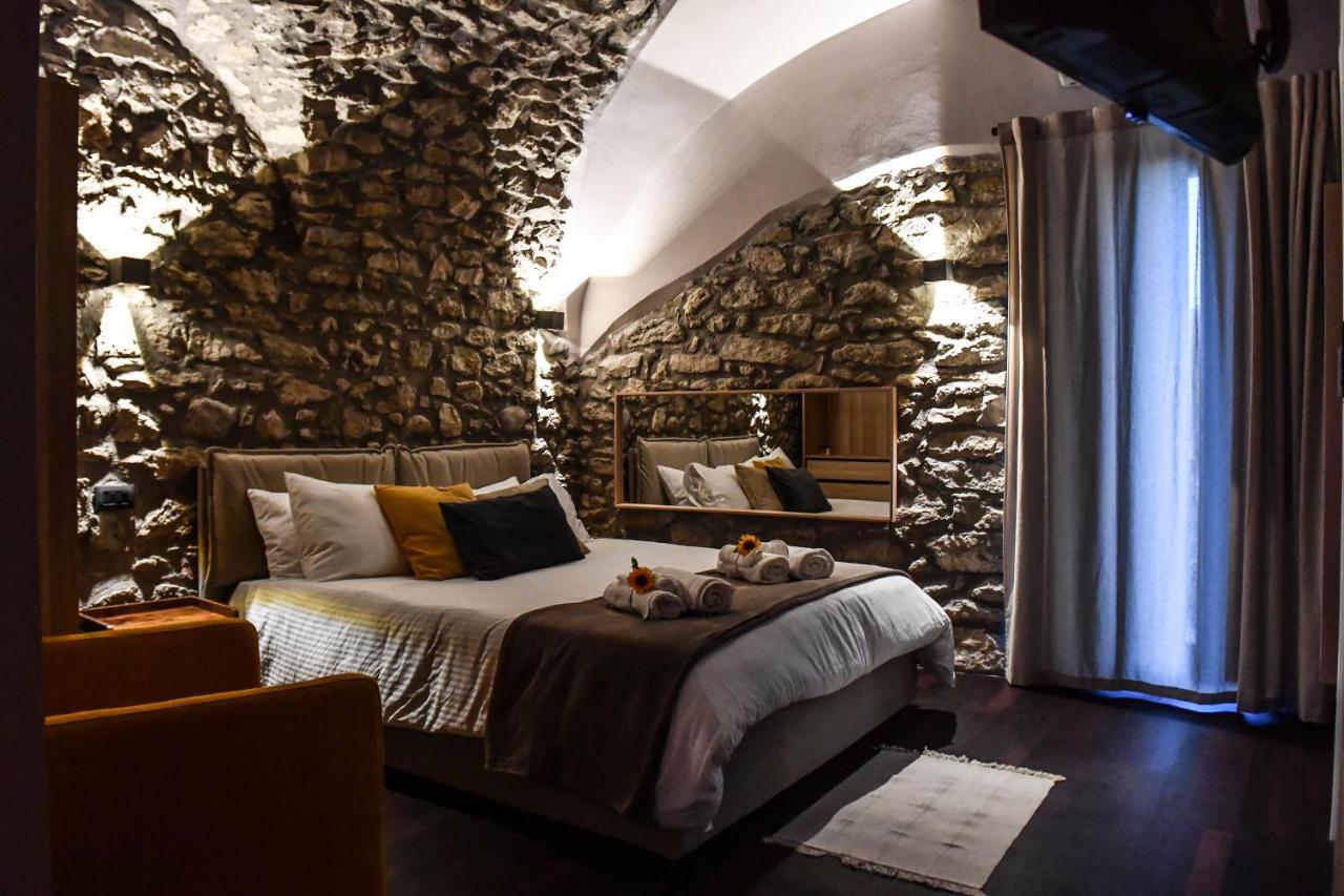 Vicolo72 Hotel Calitri ภายนอก รูปภาพ